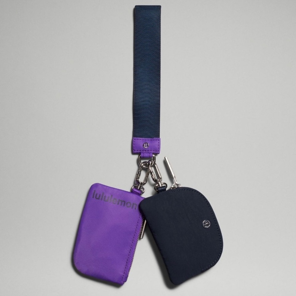 LULULEMON Dual Pouch Wristlet in True Navy & Atomic Purple, Tags in pouch
